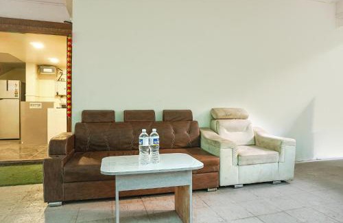 Pimpri - Chinchwad Hotel | FabExpress Star Light - Near Jagtap dairy