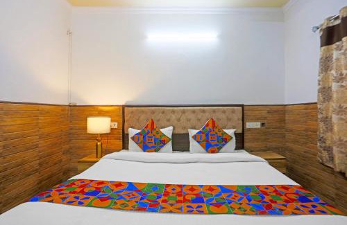 Sector D Hotel | FabExpress Vasant Villa - Near ILBS Hospital