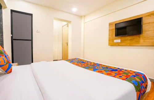 Vashi Hotel | FabHotel 24 7 Residency