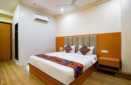 Kalina Hotel | FabHotel 7 Square - Nr BKC