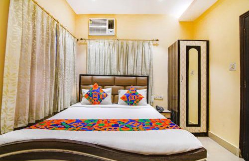 Sector 1 Hotel | FabHotel Aayash - Nr City Center Metro Station