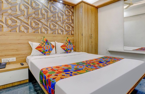 Wagholi Hotel | Fabhotel Galaxy Stay