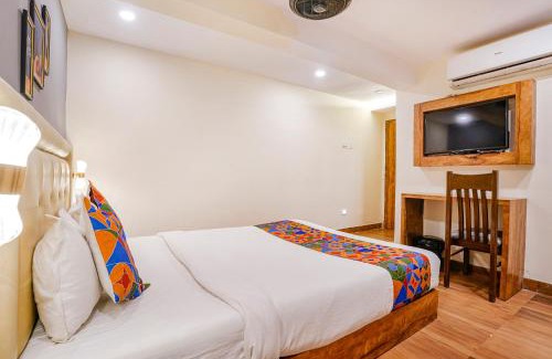 Goregaon West Hotel | FabHotel Grand Prime - Nr Nesco Exhibition Centre