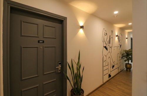 Karkardooma Hotel | FabHotel Hargobind Enclave
