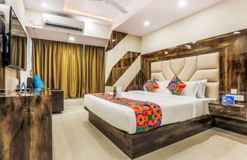 5th Block Hotel | Fabhotel Khb Tower