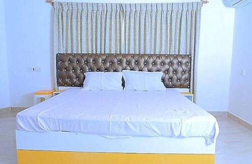 Koonimedu Hotel | Fabhotel Octagon Beach Resort