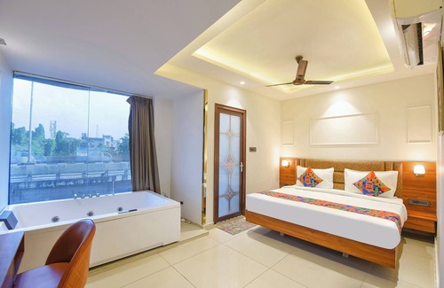 Delhi Hotel | FabHotel Prime Shahdara