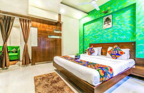 Wakad Hotel | FabHotel Ranjanas - Nr humkar Chowk