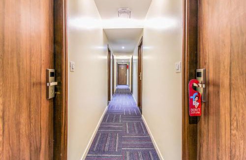 Kurla West Hotel | FabHotel RK International - Nr Mumbai International Airport