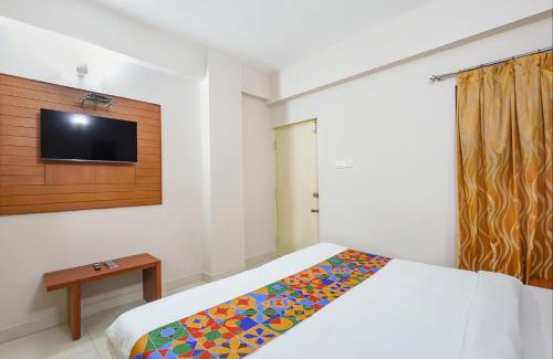 Triplicane Hotel | FabHotel RKH Skyline Residency