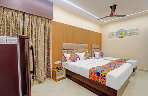 Thousand Lights Hotel | Fabhotel Royal Atlantis Studio Apartments