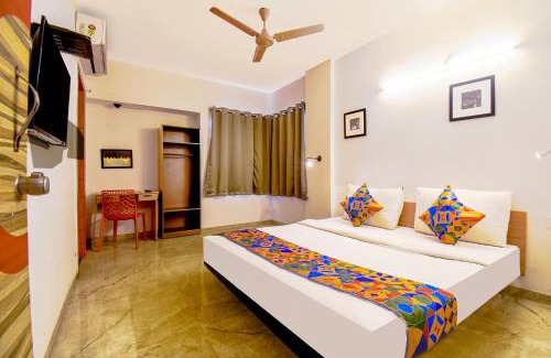 Pune Hotel | FabHotel Sai Raj - Nr Zeel College