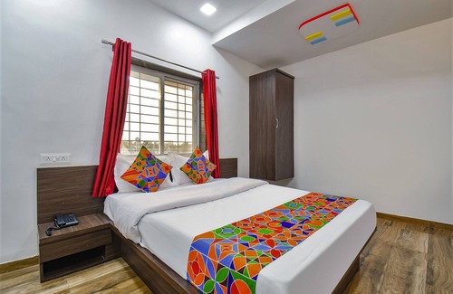 Koregaon Hotel | Fabhotel Sairaj I