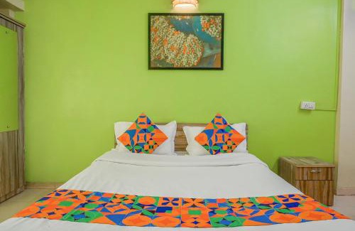 Vadgaon Budruk Hotel | FabHotel Saraswati Niwas