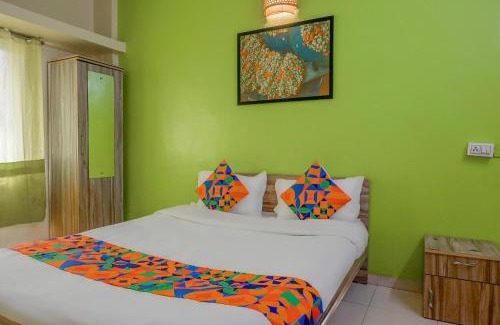 Vadgaon Budruk Hotel | FabHotel Saraswati Niwas