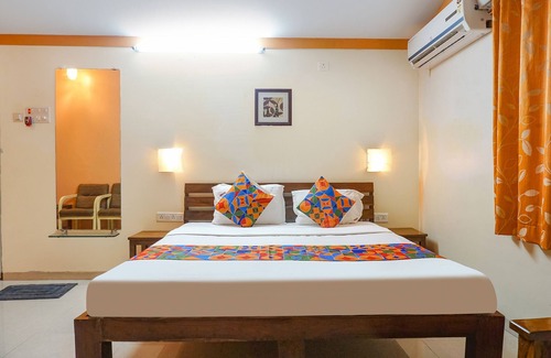 Parner Hotel | Fabhotel Vishwakirti Agri