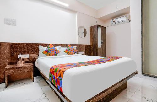 Wakad Hotel | FabHotel Wakad Villa