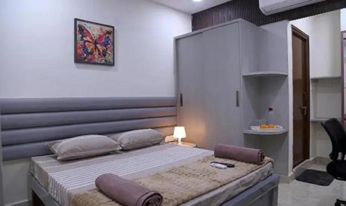 Serilingampally Hotel | FabHotel Yendluri's Abode