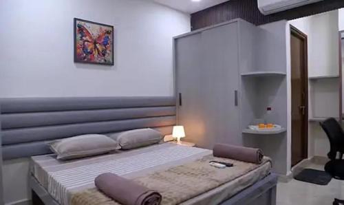 Serilingampally Hotel | FabHotel Yendluri's Abode