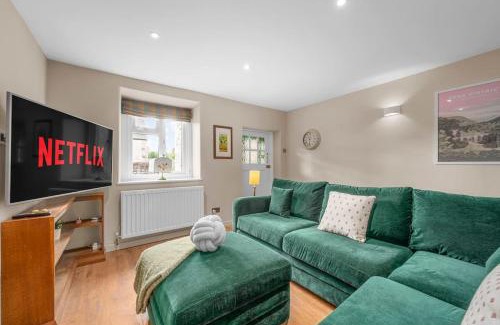 Bakewell House | Fable Cottage Luxurious Stay
