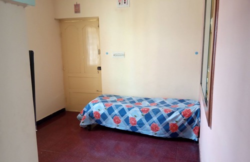 Jayanagar House | Fabolous Room at Begur road Bangalore with all Amenities available for rent