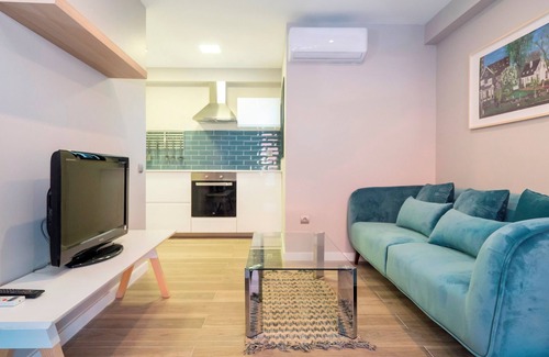 Porta Apartment | FABRA SA2 - One Bedroom Apartment, Sleeps 2