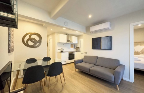 Porta Apartment | FABRATIC-3h - Three Bedroom Apartment, Sleeps 5