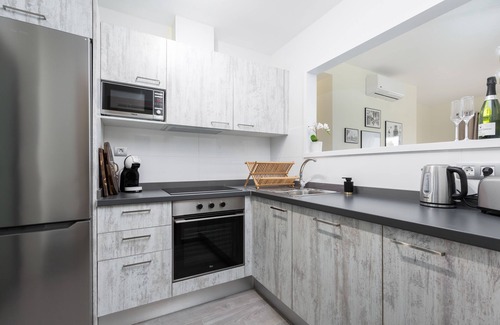 Caleta de Fuste Apartment | Fabulous boutique apartment on the golf course and near the beach