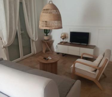 Sadirac Villa | Fabuleuse maison 2 chambres avec piscine entre Bordeaux et saint Emilion