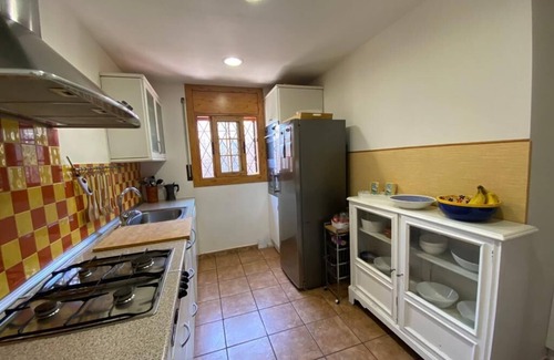 Sant Cugat del Valles House | Fabulosa Casa con Jardín, Ideal Para Familias que Visitan Barcelona