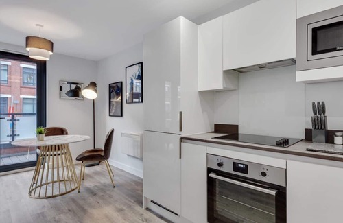 Bordesley Apartment | Fabulous 1 Bed Flat in the Heart of Birmingham