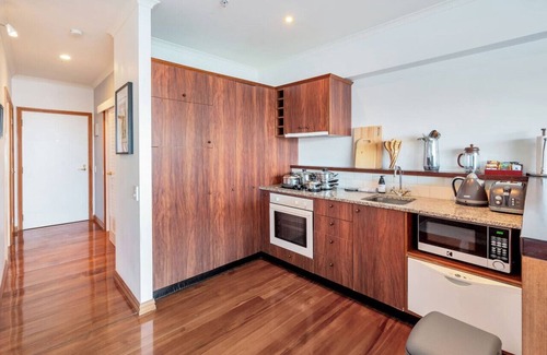 Auckland Central Business District Apartment | ★Fabulous 1 Bedroom Harbour & Sea Views ★ Netflix
