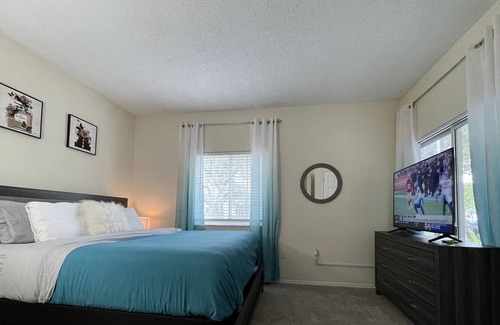 Deerfield Beach Condo | 🌴 Fabulous 2 Bed 2 Bath with all of the amenities and Private Balcony