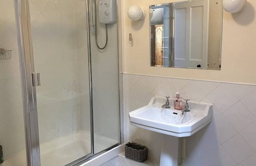Auchendinny House | Fabulous 2 Bedroom House Just Outside Edinburgh