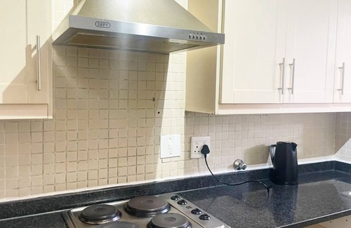 Greater Johannesburg Metropolitan Area Apartment | Fabulous 2-Bedroom Apartment in Randburg