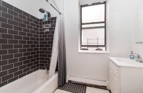 Central Park North Apartment | Fabulous 2Bed Apartment NYC - Central Park North