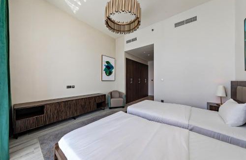 Dubai Media City Apartment | Fabulous 2BR Apartment with Palm View in Media City