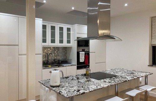 Brixton House | Fabulous 3-bedroom house in London