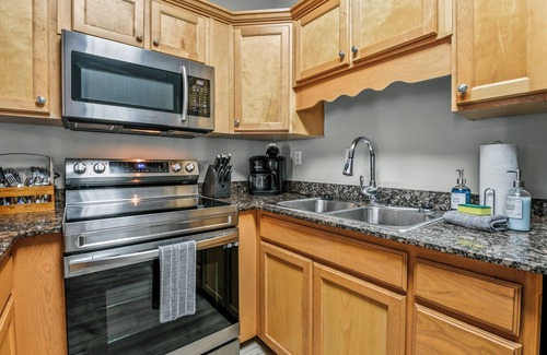 Gulfport House | Fabulous 3 Townhouse Rental with 9-bedrooms and 9-bathrooms