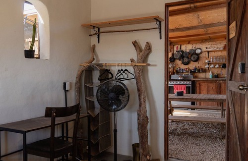 La Fortuna Cabin | Fabulous 4-bedroom surf lodge with Wifi in La Fortuna San Jose del Cabo