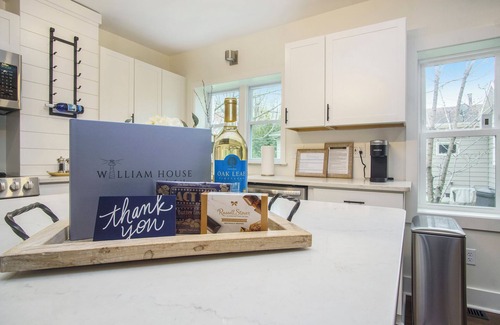 Ludington House | Fabulous, 4 Bedroom, 3 Bathroom home in Downtown Ludington