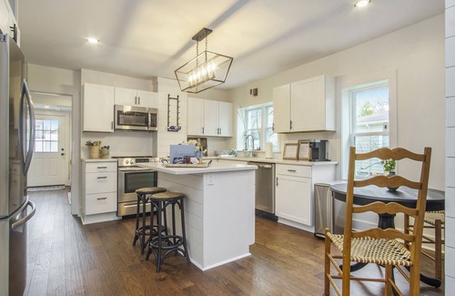 Ludington House | Fabulous, 4 Bedroom, 3 Bathroom home in Downtown Ludington