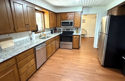 Claiborne House | Fabulous 4-bedroom house extra parking off I-20 West Monroe