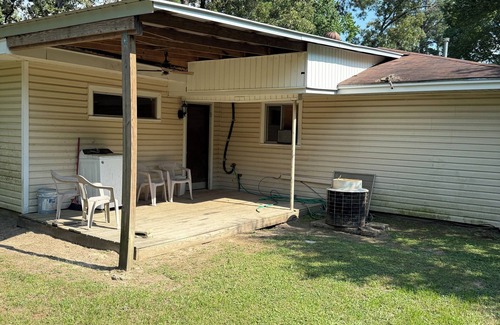 Claiborne House | Fabulous 4-bedroom house extra parking off I-20 West Monroe