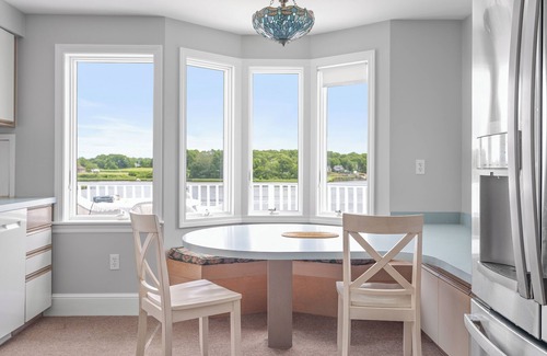 Westport House | Fabulous 4-bedroom Waterfront House with Private Dock in charming Westport