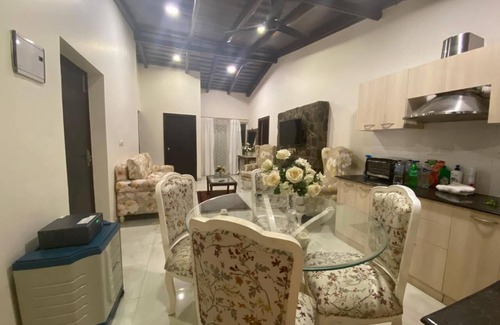 Shyamkhet Apartment | Fabulous 6-bedroom apartment in Sukha