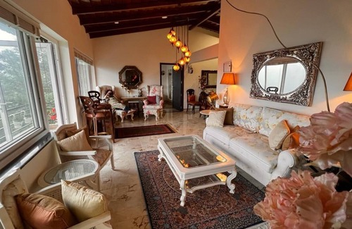 Shyamkhet Apartment | Fabulous 6-bedroom apartment in Sukha