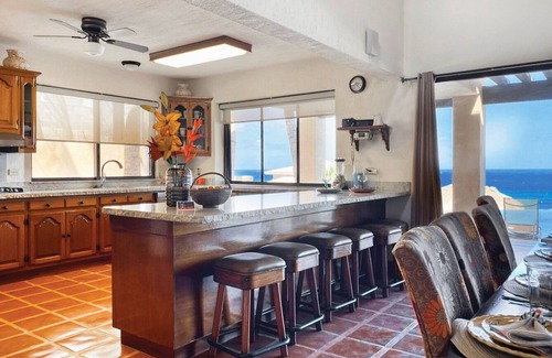 Pescadero House | Fabulous 6 Bedroom Beach Home In Punta Pescadero with Infinity Pool - Sleeps 16!