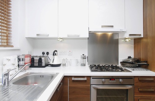 Greenwich West Apartment | Fabulous apartment close Cutty Sark,river,restaurants,shops,Royal Park and more