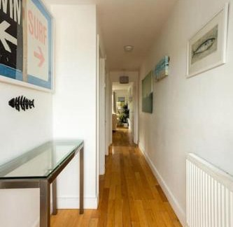 Mawgan Porth Apartment | Fabulous Beach Pad Just 20 Paces From The Sea